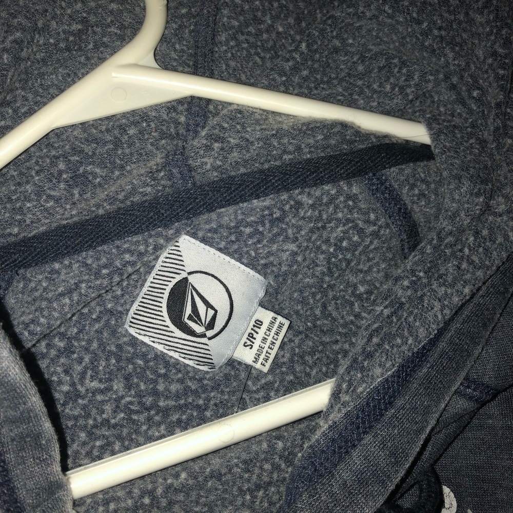Sweatshirt - Picture 2 of 3